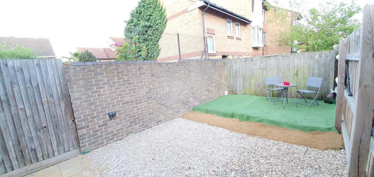 Trendy, Modern Garden Posh Peckham Apartment Londra Esterno foto
