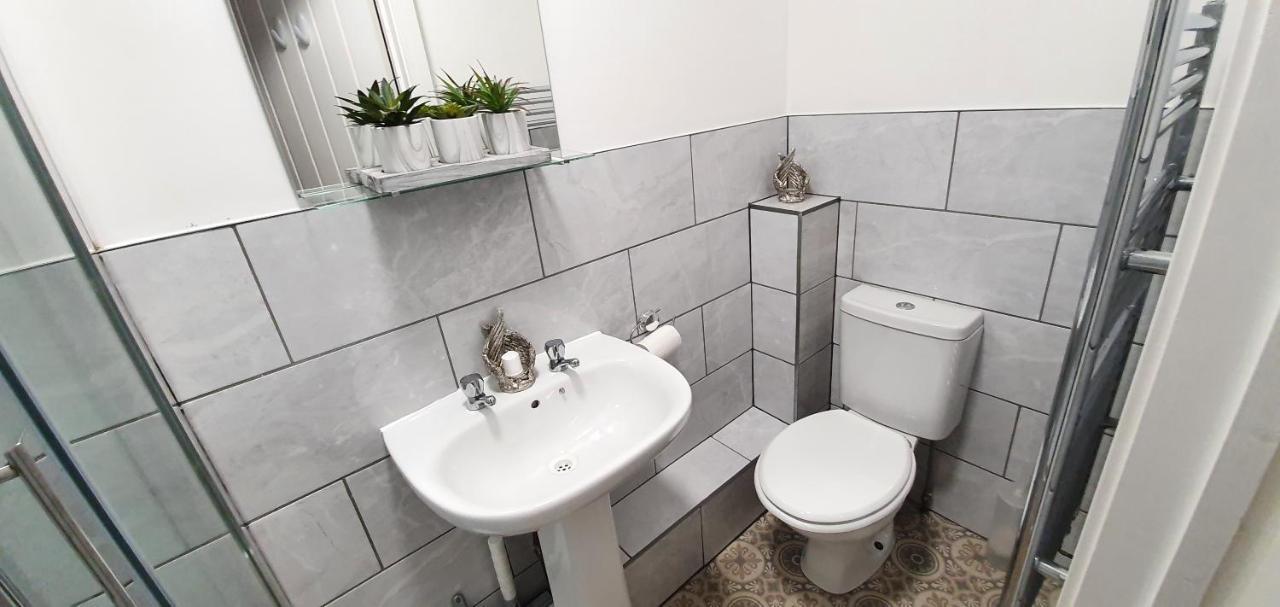 Trendy, Modern Garden Posh Peckham Apartment Londra Esterno foto